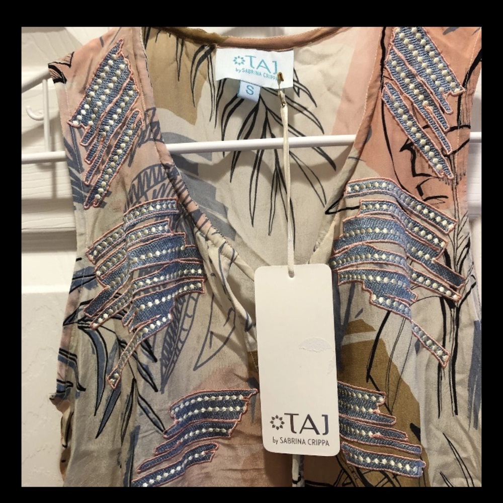 NWT Taj by Sabrina Crippa Dress Pastel Tropical Print Midi SZ S Hand Embroidered